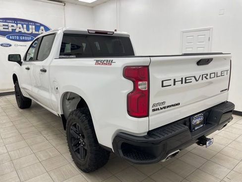 Used 2020 Chevrolet Silverado 1500 Custom Trail Boss w/ Custom Convenience Package image 16
