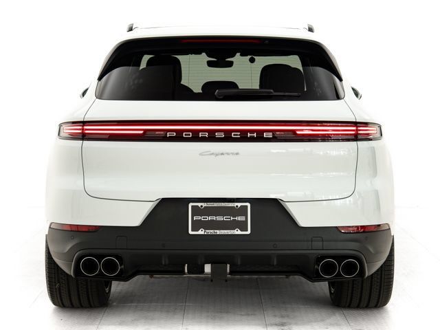 Certified 2026 Porsche Cayenne AWD/4WD image 28