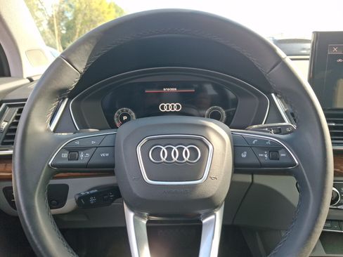 Used 2023 Audi Q5 2.0T Premium Plus w/ Premium Plus Package AWD/4WD image 19