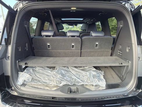 Used 2026 INFINITI QX80 4WD w/ Sport Exterior Package image 28