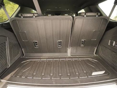 Used 2024 GMC Yukon Denali w/ LPO, Floor Liner Package image 33