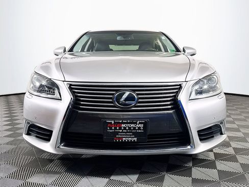 Used 2014 Lexus LS 460 AWD w/ Comfort Package image 2