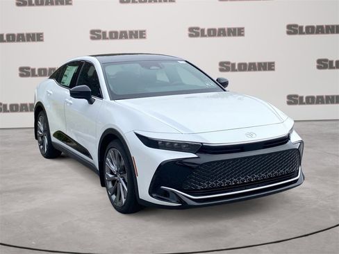 New 2026 Toyota Crown Limited image 7