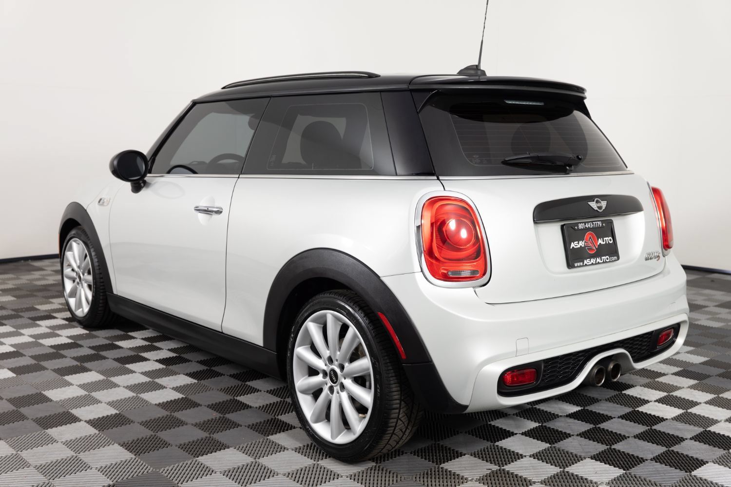 Used 2017 MINI Cooper S FWD image 5