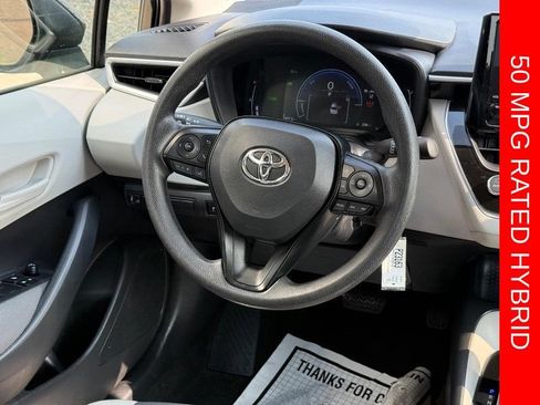 Used 2026 Toyota Corolla LE FWD image 14