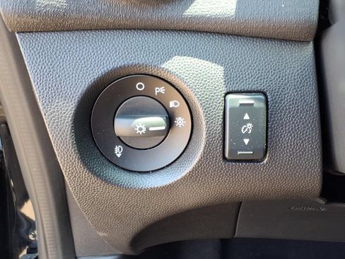 Used 2019 Ford Fiesta ST-Line FWD image 15