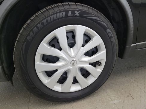 Used 2015 Nissan Rogue S AWD/4WD image 31