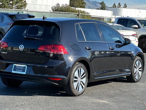 Used 2016 Volkswagen e-Golf SE w/ DC Fast Charging Package image 8