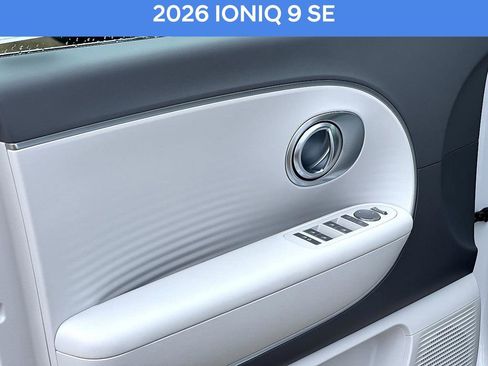 New 2026 Hyundai Ioniq 9 SE image 11
