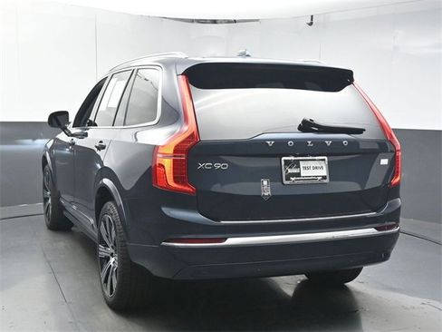 Used 2024 Volvo XC90 T8 Plus w/ Protection Package Premier image 6