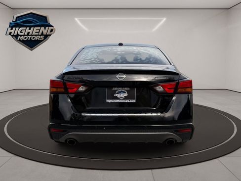 Used 2022 Nissan Altima 2.5 SR w/ Midnight Edition Package FWD image 6