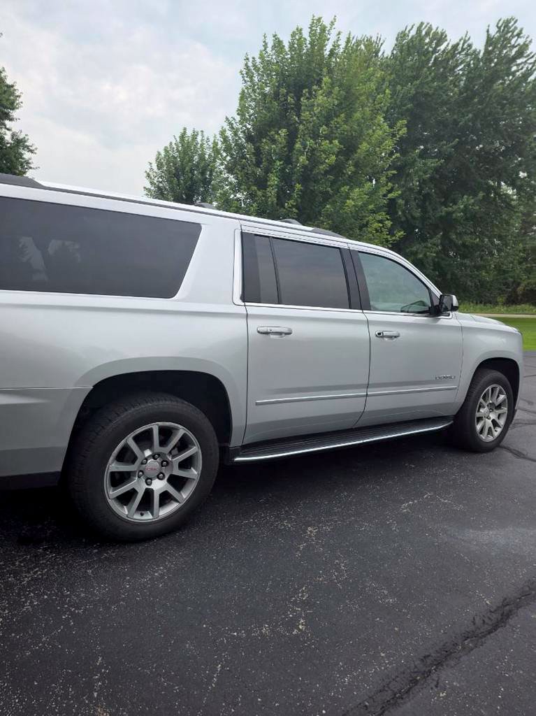 Used 2019 GMC Yukon XL Denali AWD/4WD image 15