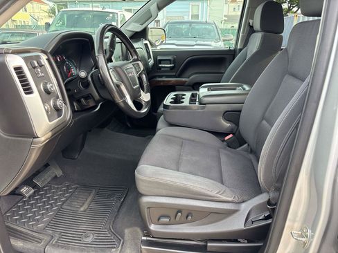 Used 2019 GMC Sierra 1500 SLE w/ SLE Value Package AWD/4WD image 12
