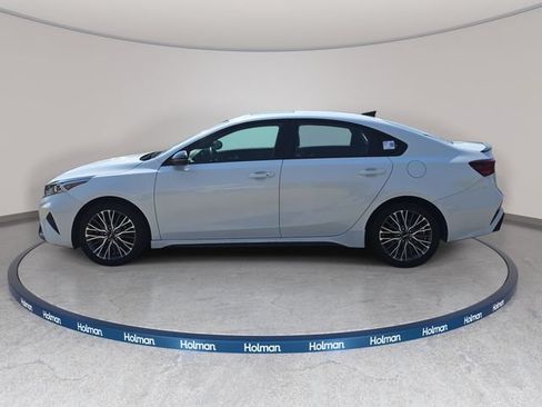 Used 2023 Kia Forte GT-Line w/ GT-Line Premium Package FWD image 9