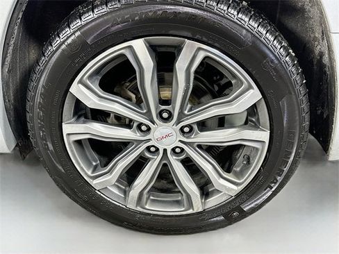 Used 2018 GMC Terrain Denali w/ Advanced Safety Package image 33