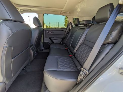 New 2026 Nissan Rogue Platinum w/ Platinum Premium Package image 15