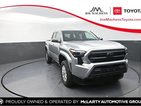 Used 2025 Toyota Tacoma SR5 AWD/4WD image 1