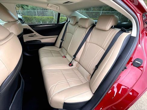 Certified 2021 Lexus ES 350 Ultra Luxury image 20