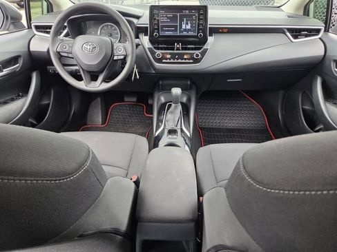 Used 2020 Toyota Corolla LE FWD image 13