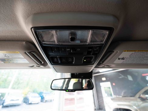 Used 2023 Toyota 4Runner Limited image 18