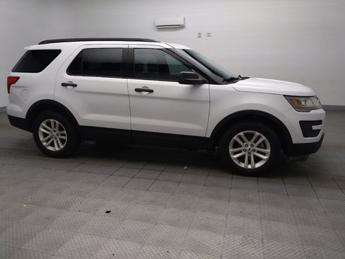 Used 2017 Ford Explorer FWD image 11