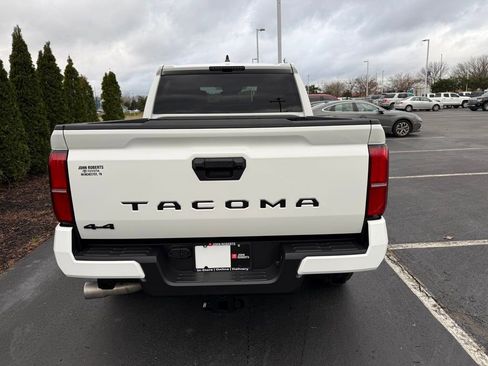 New 2025 Toyota Tacoma TRD Off-Road image 3