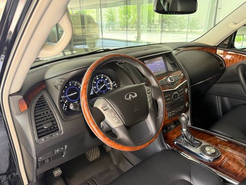 Used 2015 INFINITI QX80 2WD w/ Deluxe Technology Package image 4