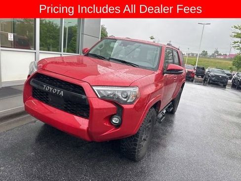 Used 2023 Toyota 4Runner SR5 Premium w/ Moonroof Package AWD/4WD image 6