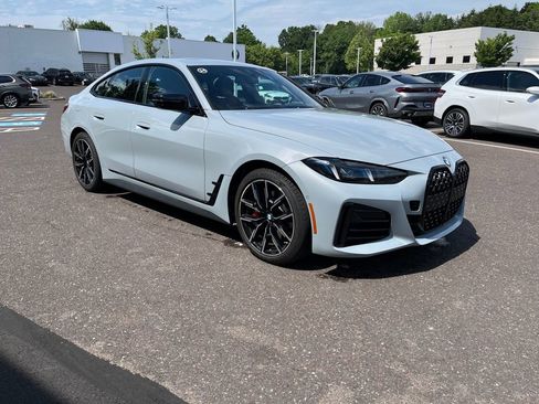 Certified 2026 BMW 430i xDrive w/ M Sport Package AWD/4WD image 5