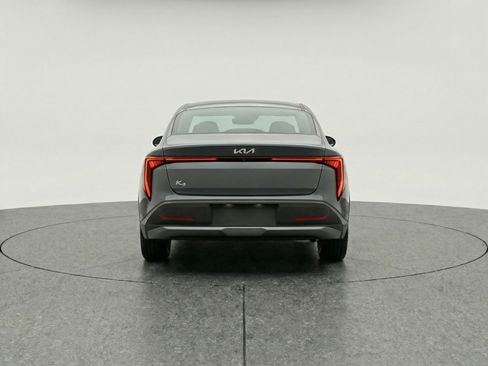 Used 2025 Kia K4 LXS image 7