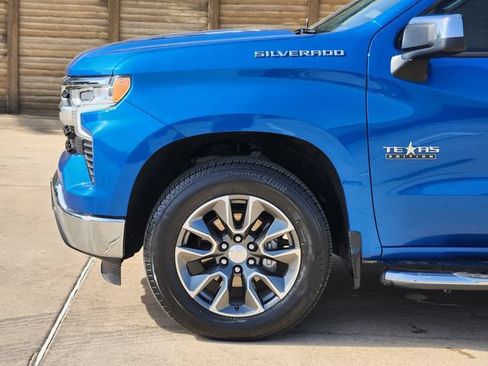 Used 2022 Chevrolet Silverado 1500 LT RWD image 17