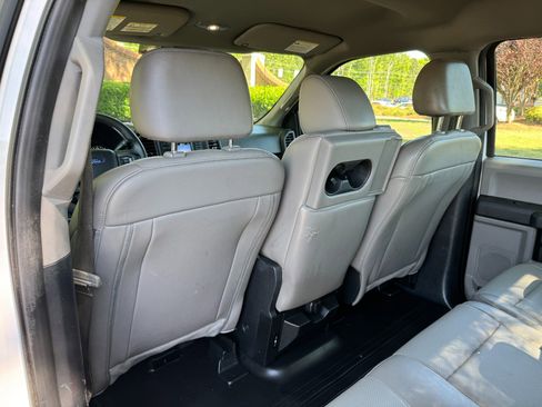 Used 2019 Ford F150 XL w/ Equipment Group 101A Mid RWD image 40