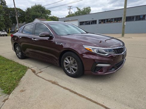Used 2020 Kia Optima LX image 7