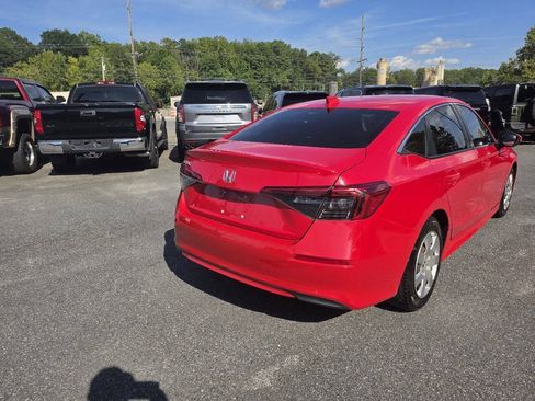 Used 2022 Honda Civic EX image 6