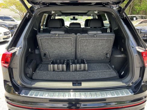 Used 2022 Volkswagen Tiguan SE R-Line FWD image 5