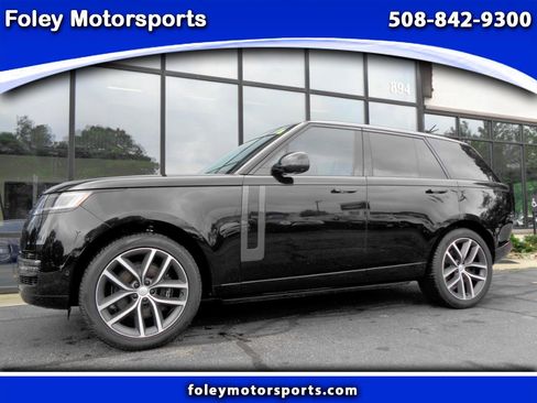 Used 2024 Land Rover Range Rover SE image 1