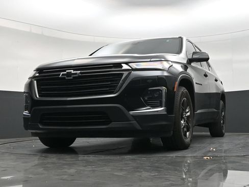 Used 2023 Chevrolet Traverse LS w/ Midnight/Sport Edition FWD image 27