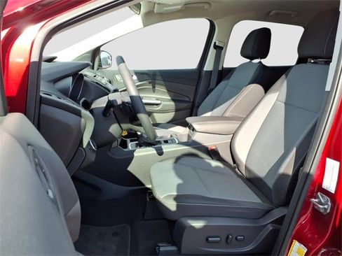 Used 2017 Ford Escape SE image 21