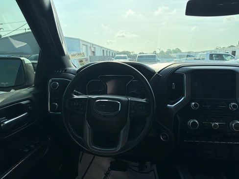 Used 2021 GMC Sierra 1500 Denali w/ Driver Alert Package II AWD/4WD image 11