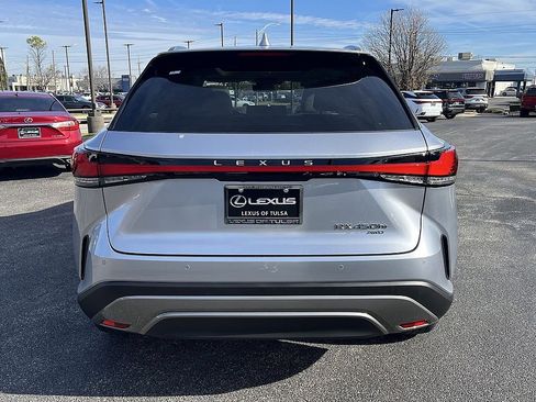 Certified 2025 Lexus RX 450h AWD w/ Luxury Package image 4