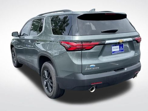Used 2023 Chevrolet Traverse LT FWD image 4