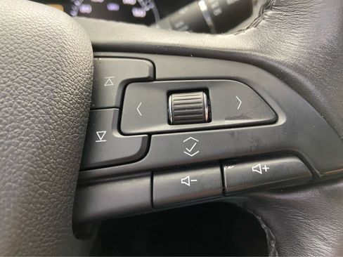 Used 2019 Cadillac XT4 Premium Luxury image 21