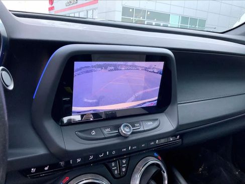 Used 2020 Chevrolet Camaro LT w/ RS Package image 26