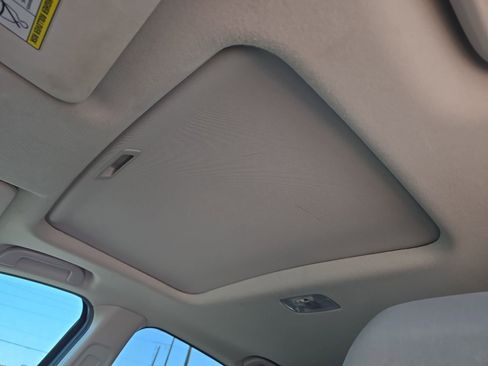 Used 2018 Honda HR-V EX image 17