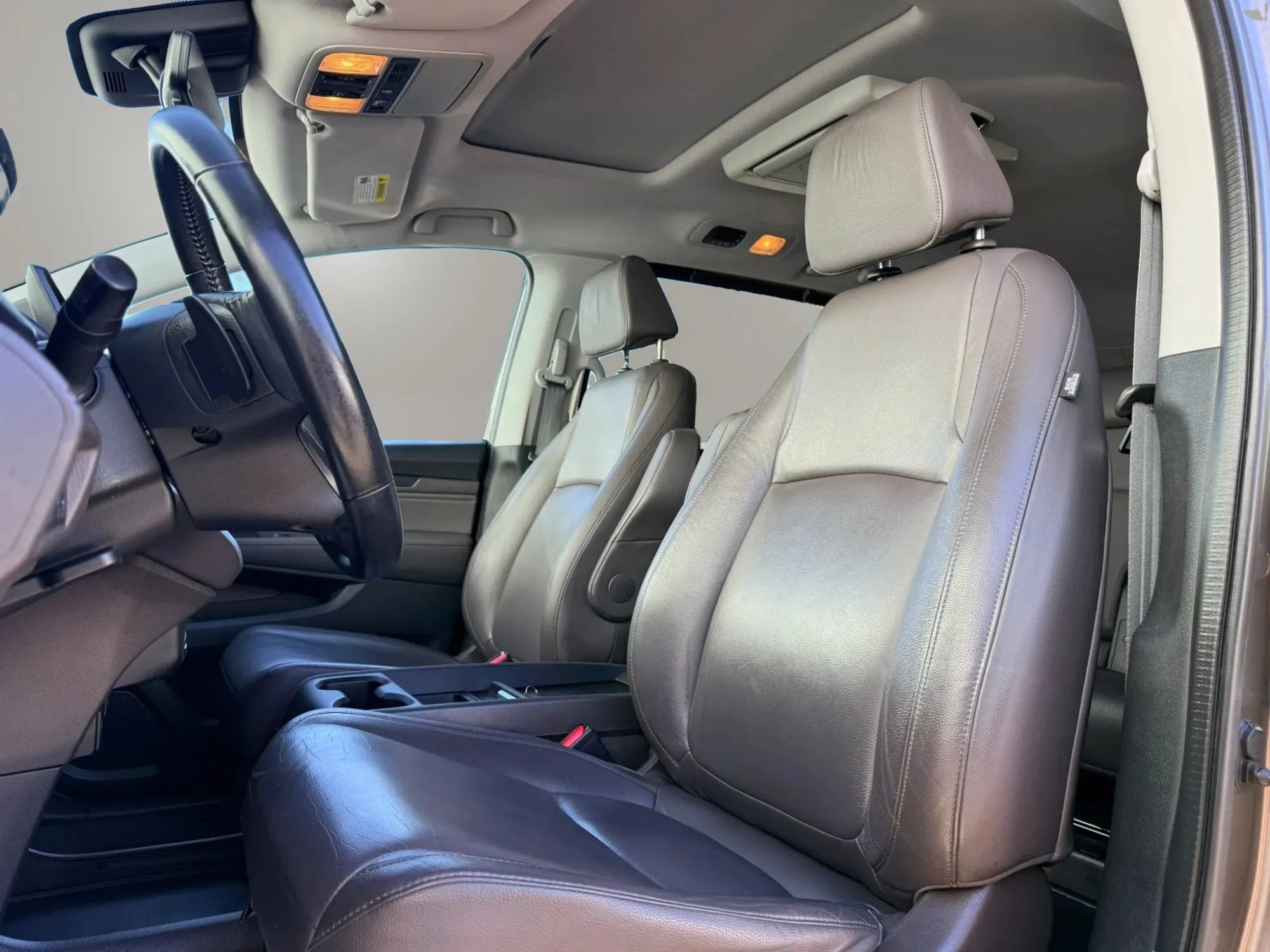 Used 2018 Honda Odyssey Touring image 19