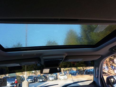 Used 2018 Toyota 4Runner Limited image 13