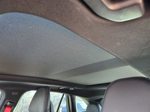 Used 2024 Mercedes-Benz GLC 43 AMG 4MATIC image 25