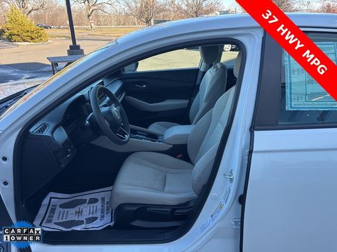 Used 2023 Honda Accord LX image 21