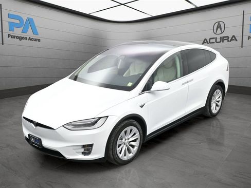 Used 2018 Tesla Model X P100D image 42