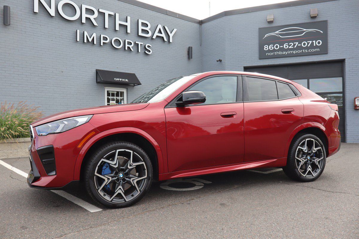 Used 2026 BMW X2 M35i AWD/4WD image 1